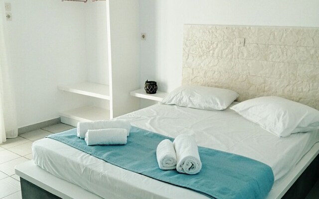 Paros King Luxury Apartments