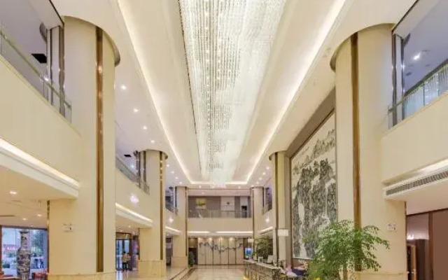 Yigang Jinma Hotel