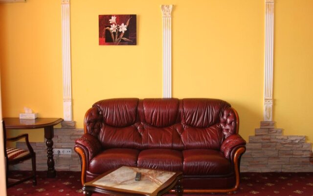 Tiso Hotel