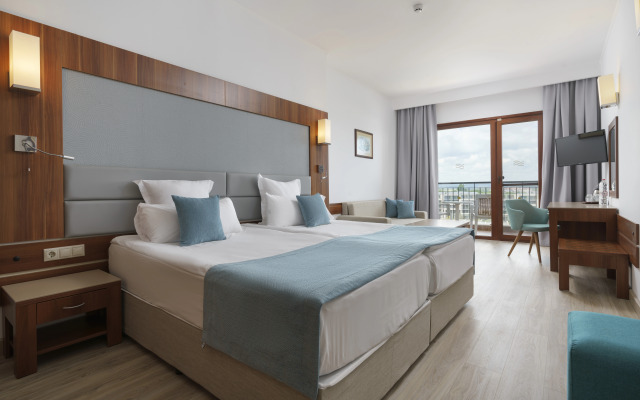 Alua Helios Bay - All Inclusive