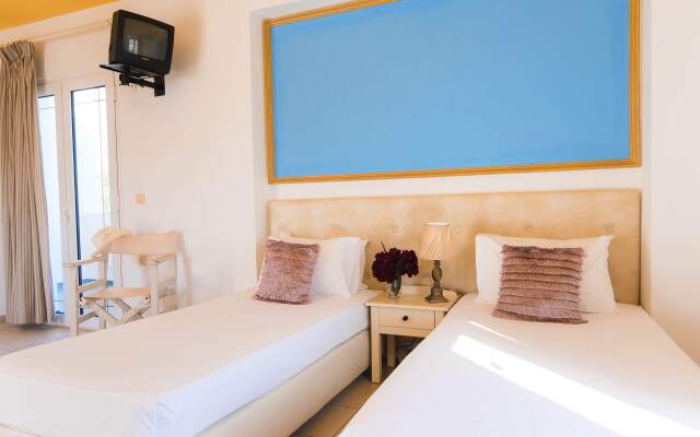 Yiannis Manos Hotel