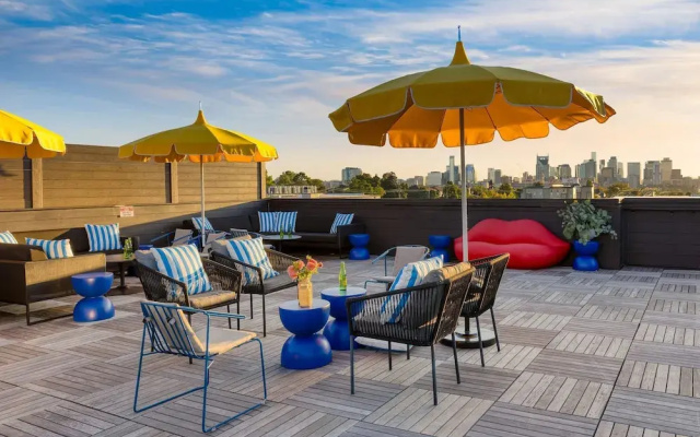 The Carter 505 by Avantstay 4BR Balcony