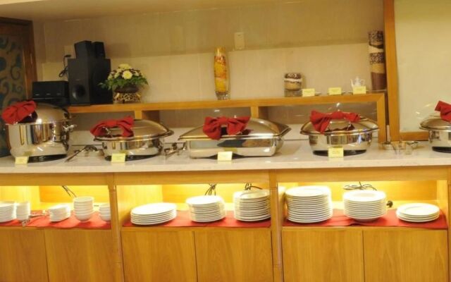 Mayflower Saigon Hotel