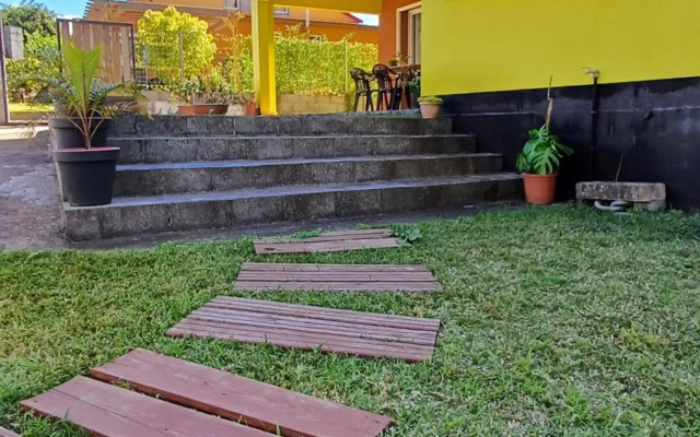 Meublé de tourisme " Le Jasmin Étoilé"- Hell-Bourg - SALAZIE