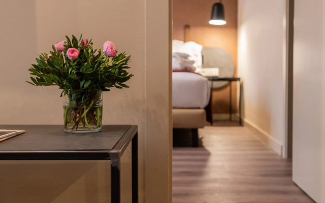 Atenea Rekord Suites