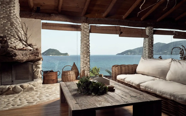 Gloria Maris Hotel Suites & Villas