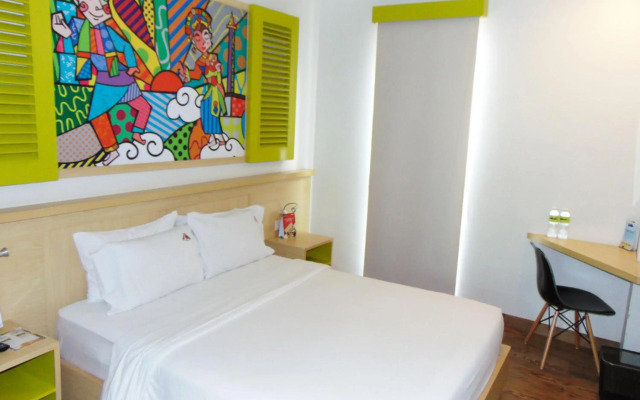 MaxOneHotels.com at Kramat