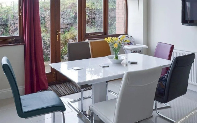 Sunnybrook-Carbon Neutral House