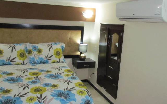 Parque Poblado Apartments