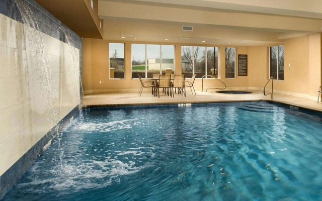 Comfort Suites Waco North - Near University Area