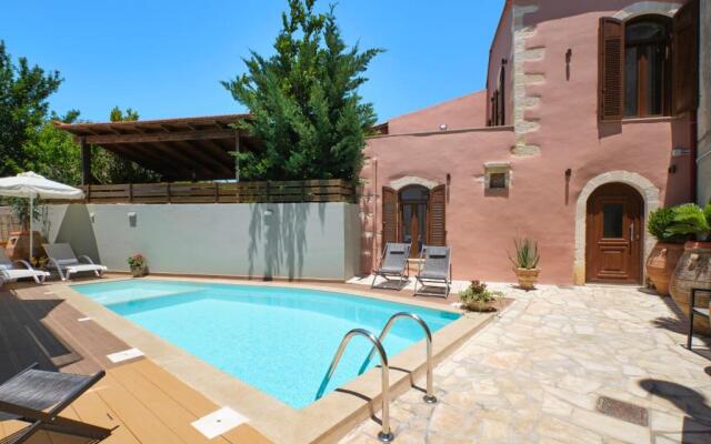 Chara Villas with 20m2 swimming pool-BBQ!