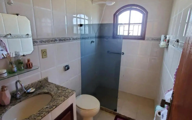 Casa em Condomínio com Piscina Privativa