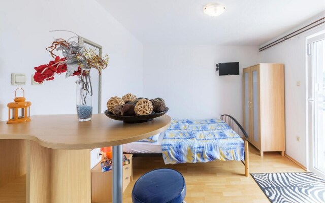 Stunning Apartment in Fazana With Wifi and 1 Bedrooms