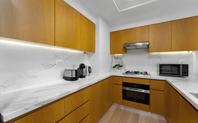 Maison Privee - Classy Apt w/ Terrace & Direct Burj Khalifa Views