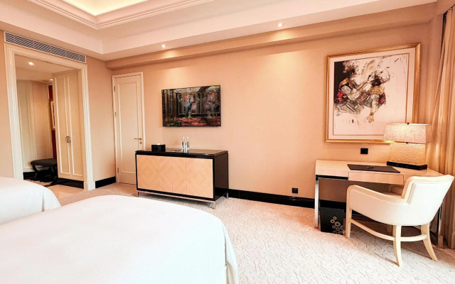 The Trans Luxury Hotel Surabaya