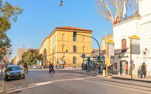 Vatican Beautiful 2Br Apartment With Terrace