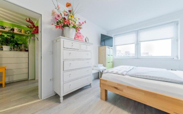 6757 Private Room Laatzen