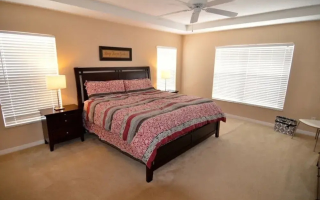 4-Bedroom Villa in Davenport 207BON