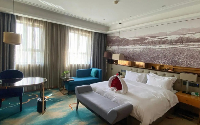 Yili Huacheng Hotel (Liuxing Street)