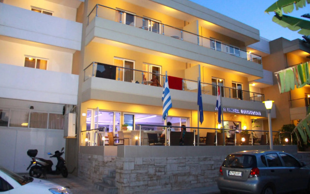 Michel Apartments