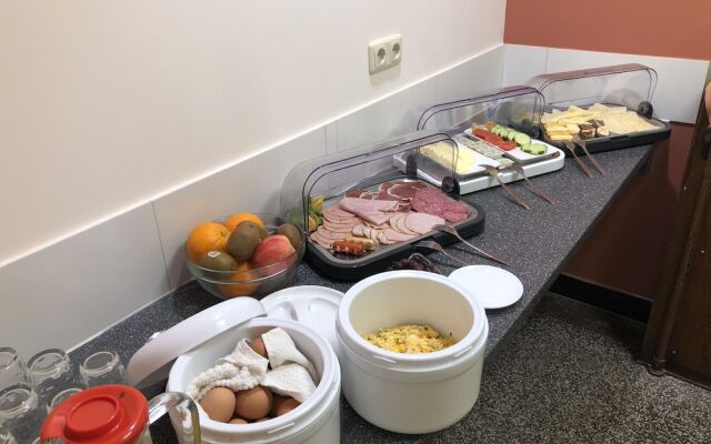 Haus des Volkes - Das Bauhaushotel