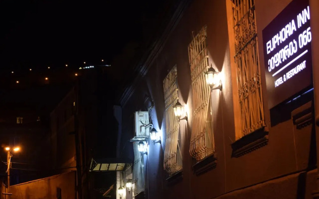 Euphoria Inn