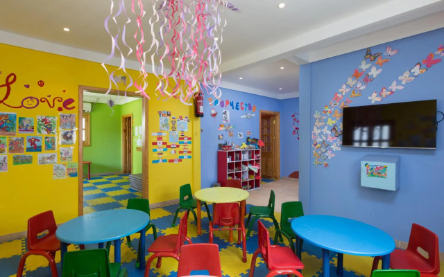 Naama Bay Hotel & Resort