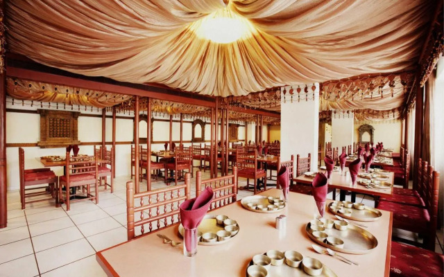 Hotel Express Towers