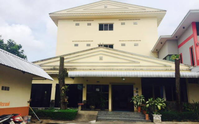 Hotel Amarin Palace.