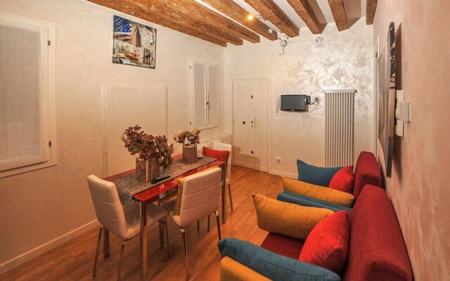 Beautiful Apartment in Venezia With Wifi and 1 Bedrooms