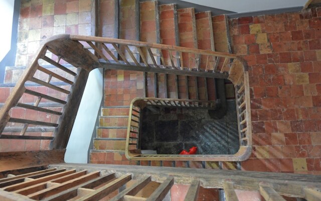 Quaint Villa in Chalabre with Swimming Pool