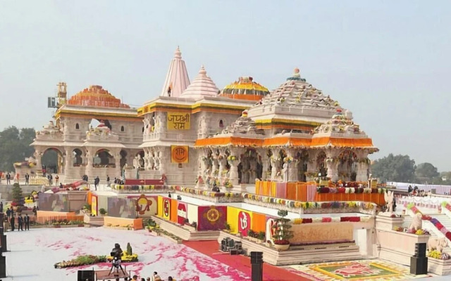 Shri Ayodhya Dham Hotel And Restaurant