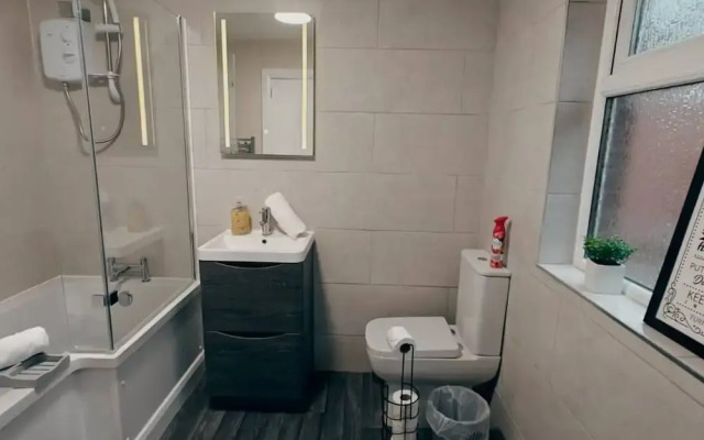 3br Ormeau Chic House