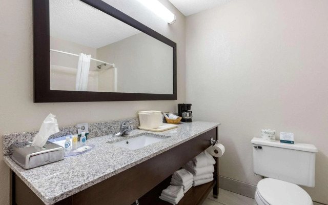 Quality Inn & Suites Mountain Home North