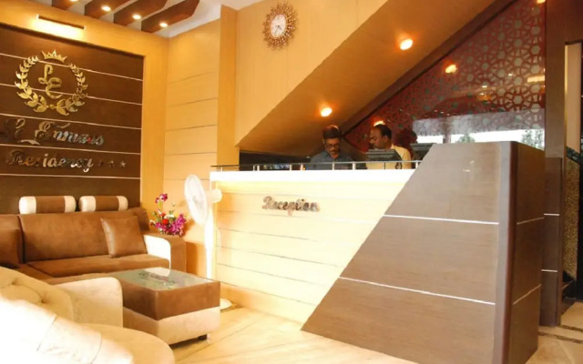 Le Emmaus Residency