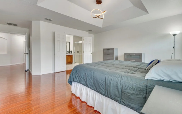 Pool, Hot Tub & Theatre Access: Kissimmee Gem