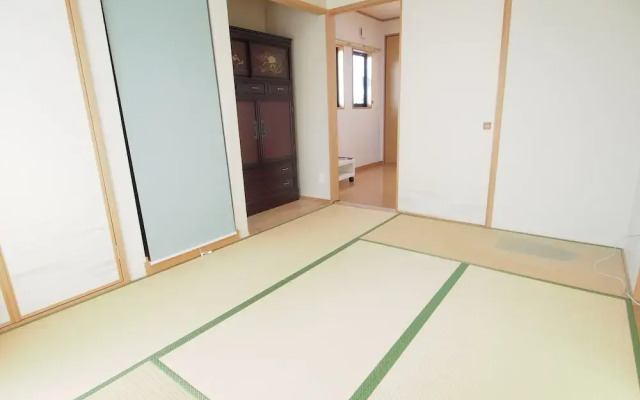 Okazaki House up to 8 People