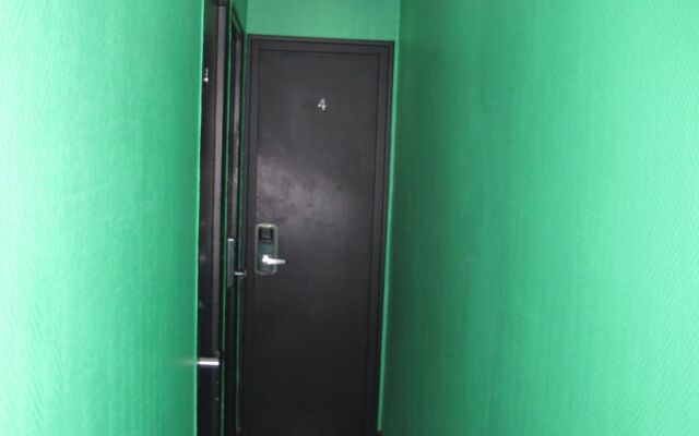 Peace & Love - Hostel
