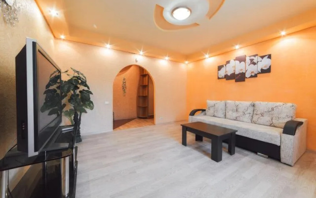 Апартаменты Пять Звезд около Ледовой арены Трактор