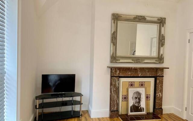 Inviting 1-bed Apartment in Lytham Saint Annes