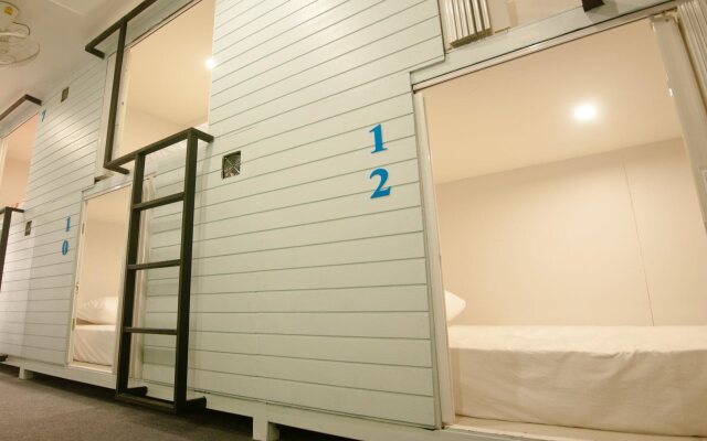 Hotel Capsule Suratthani