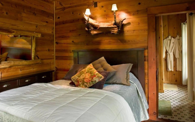 Lake Rabun Hotel & Restaurant