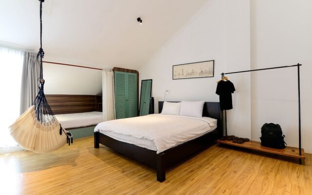 The Hut Boutique Hotel Notre Dame