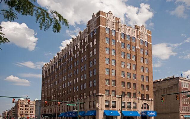 Hampton Inn Indianapolis Downtown Across from Circle Centre