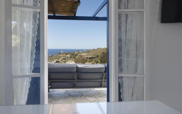 Konstantinos and Eleni's Apartment