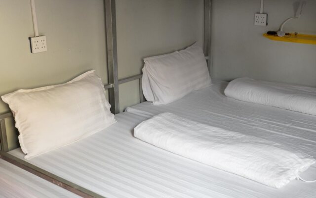 Aham Backpackers Hostel - Adults Only