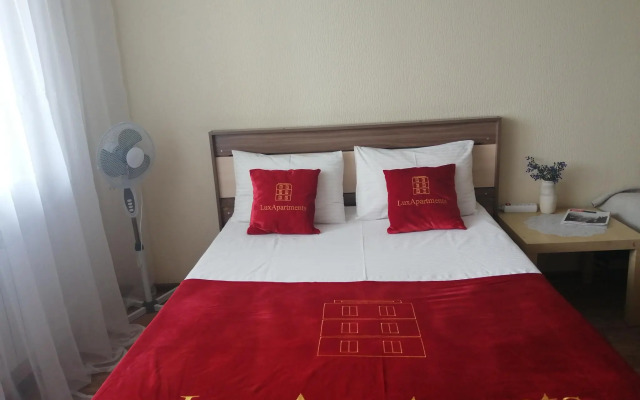 Lux Apartments в переулке Речной