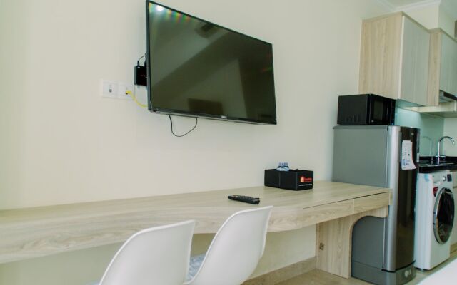 Elegant and Comfy Studio at Menteng Park Apartment