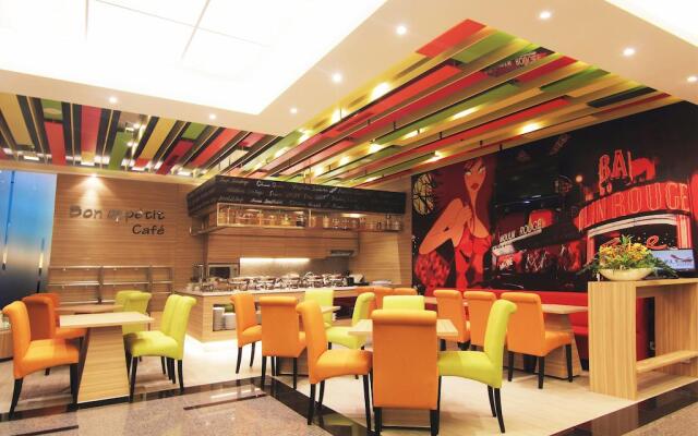 Royal City Hotel