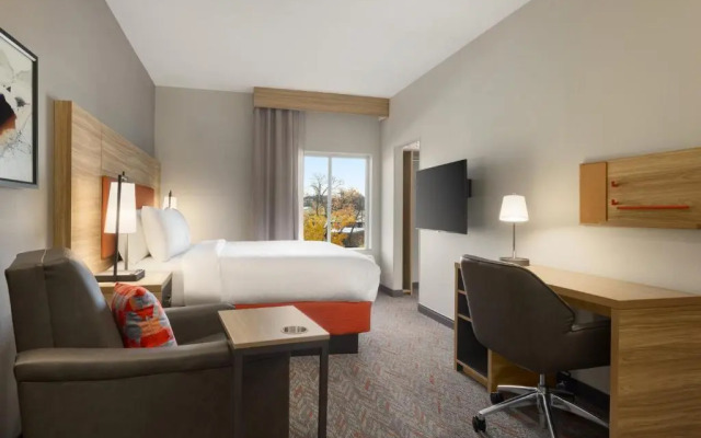 Candlewood Suites Navasota